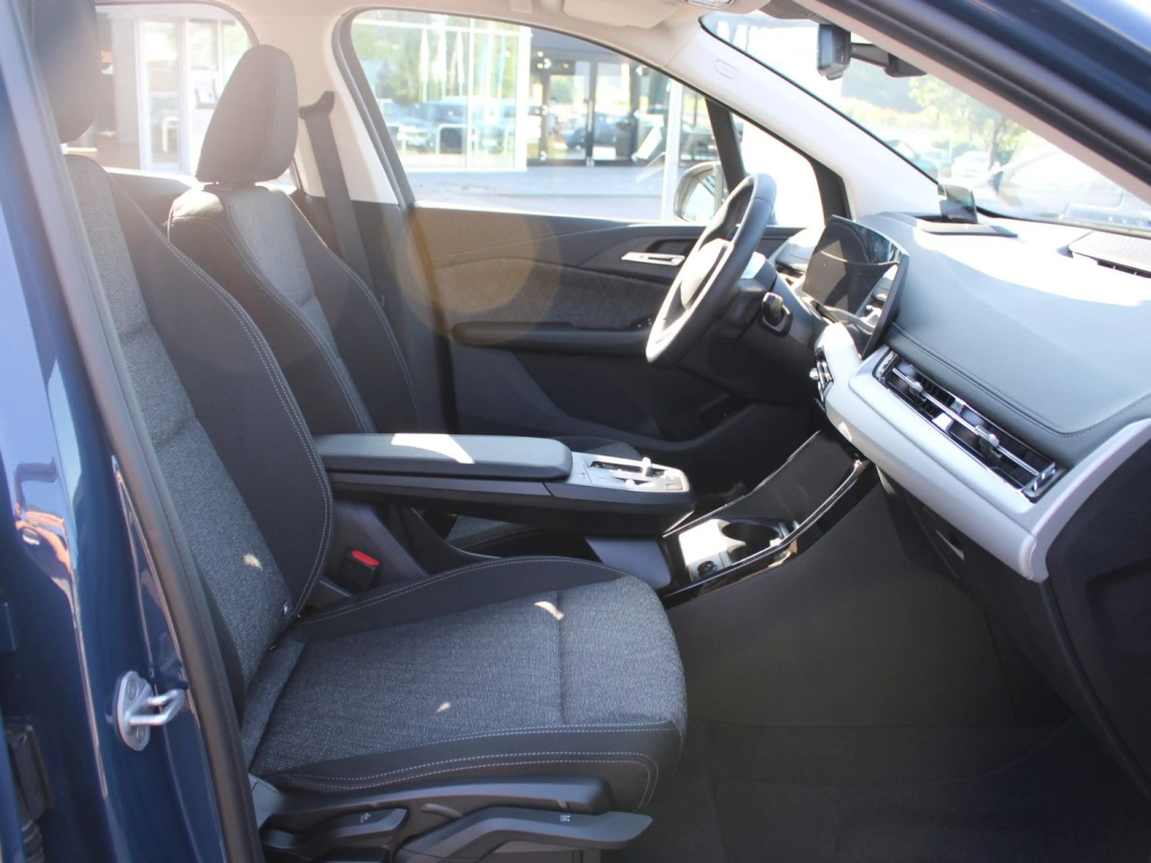 BMW 218 i AT. HUD ACC SuView Ad-LED Komfz.DAB AHK Navi — photo 10