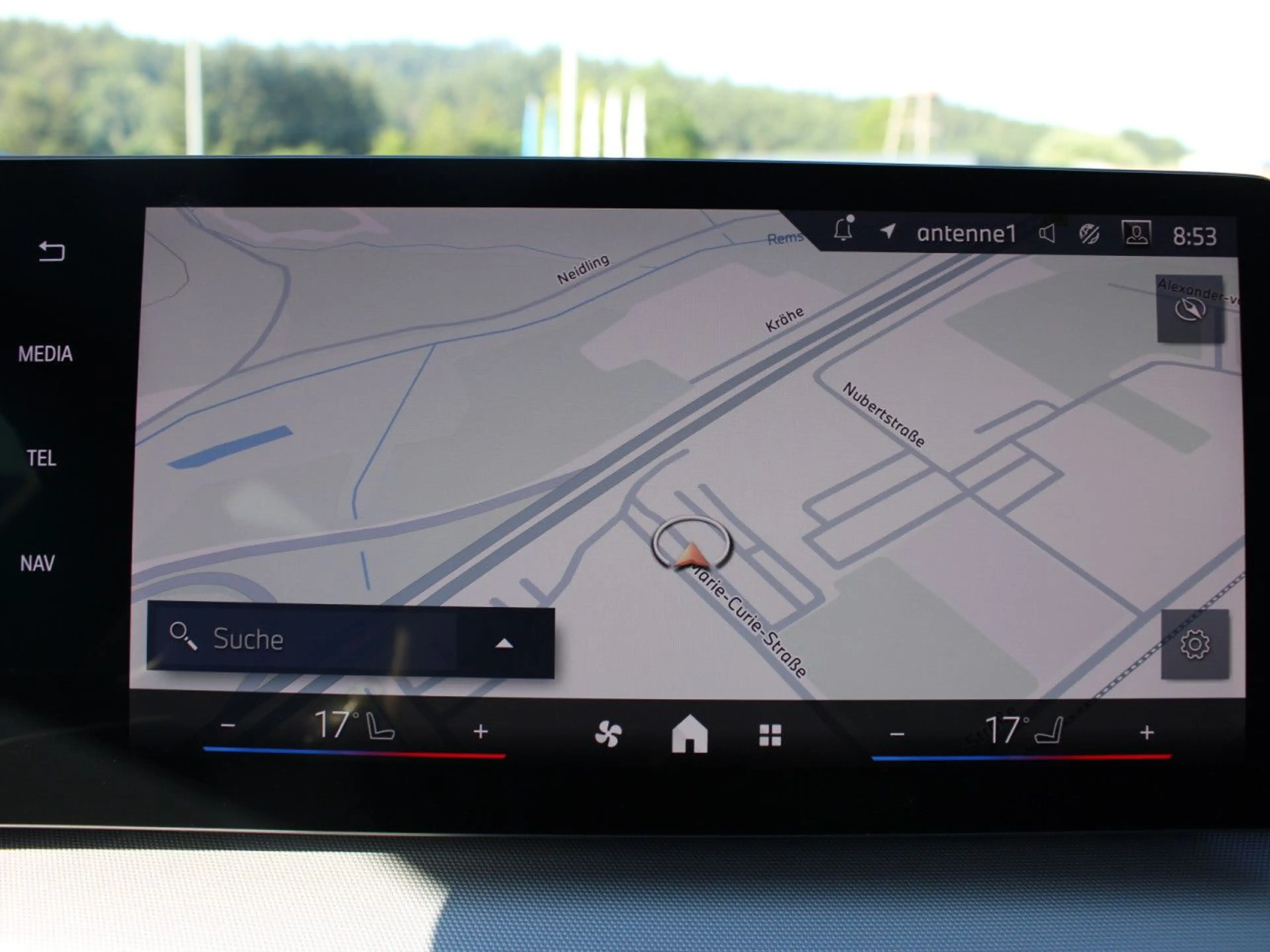 BMW 218 i AT. HUD ACC SuView Ad-LED Komfz.DAB AHK Navi — photo 13
