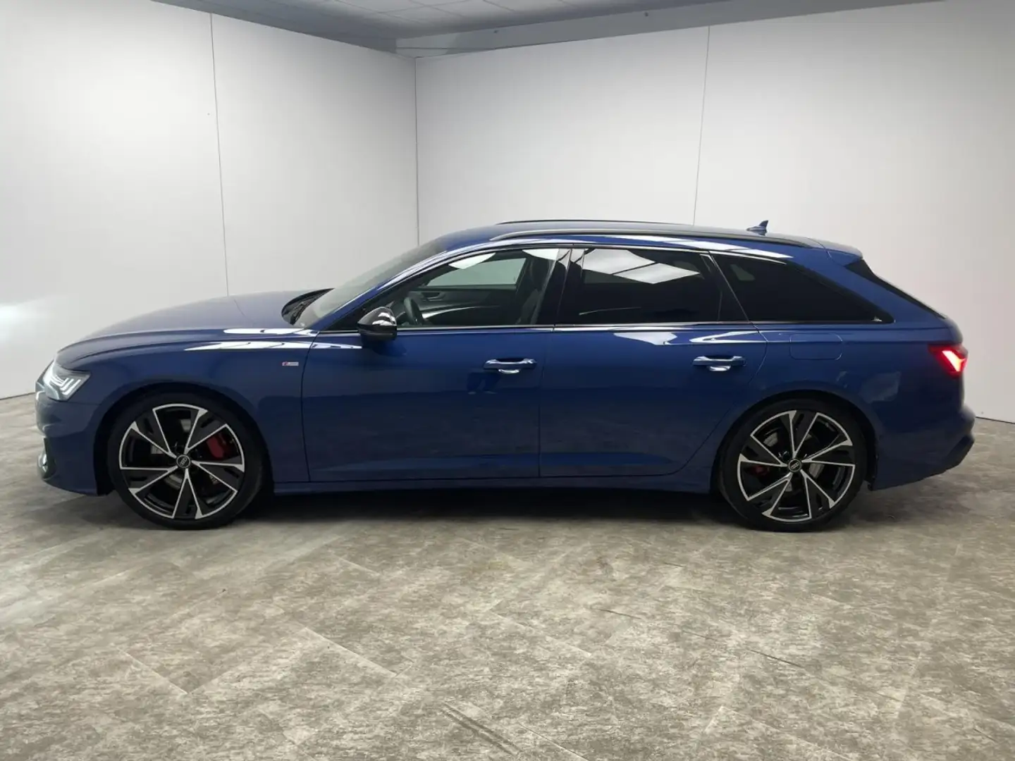 Audi A6 Avant 55 TFSIe quattro S line Klima Navi Blau - 2