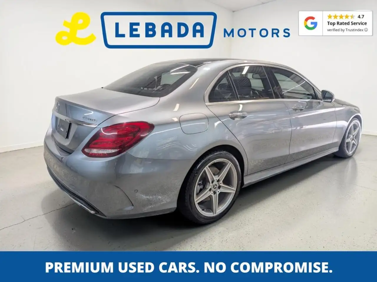 Mercedes-Benz C-Class снимка Mercedes-Benz C-Class