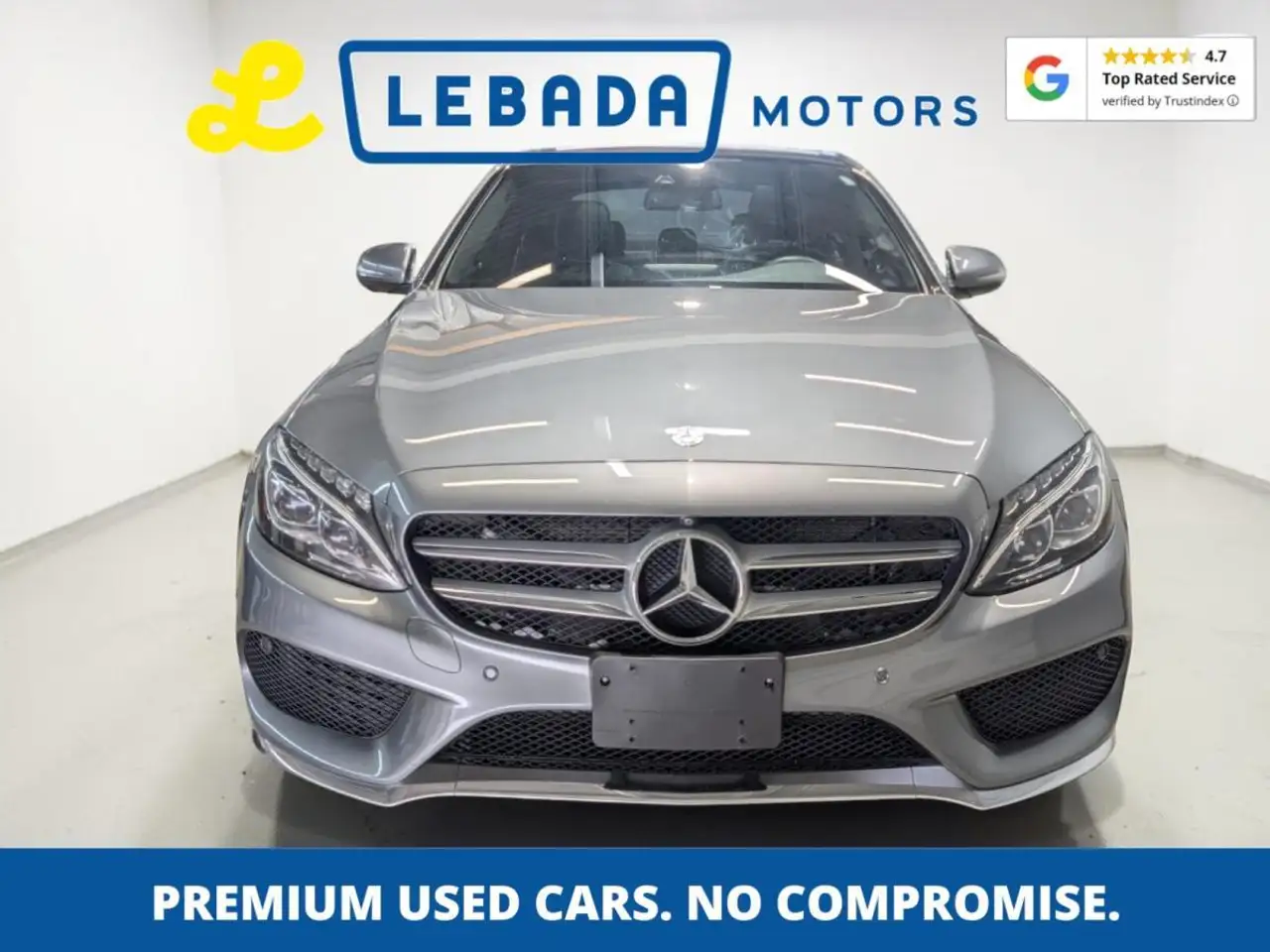Mercedes-Benz C-Class снимка Mercedes-Benz C-Class