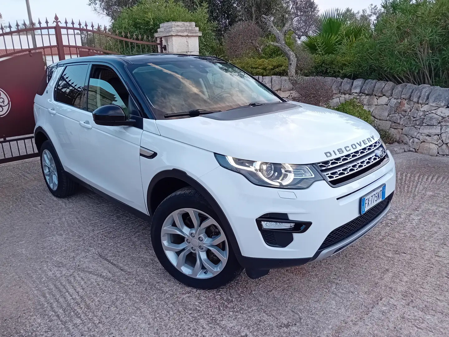 Land Rover Discovery Sport Discovery Sport I 2015 2.0 td4 HSE awd 150cv my19 Blanc - 1