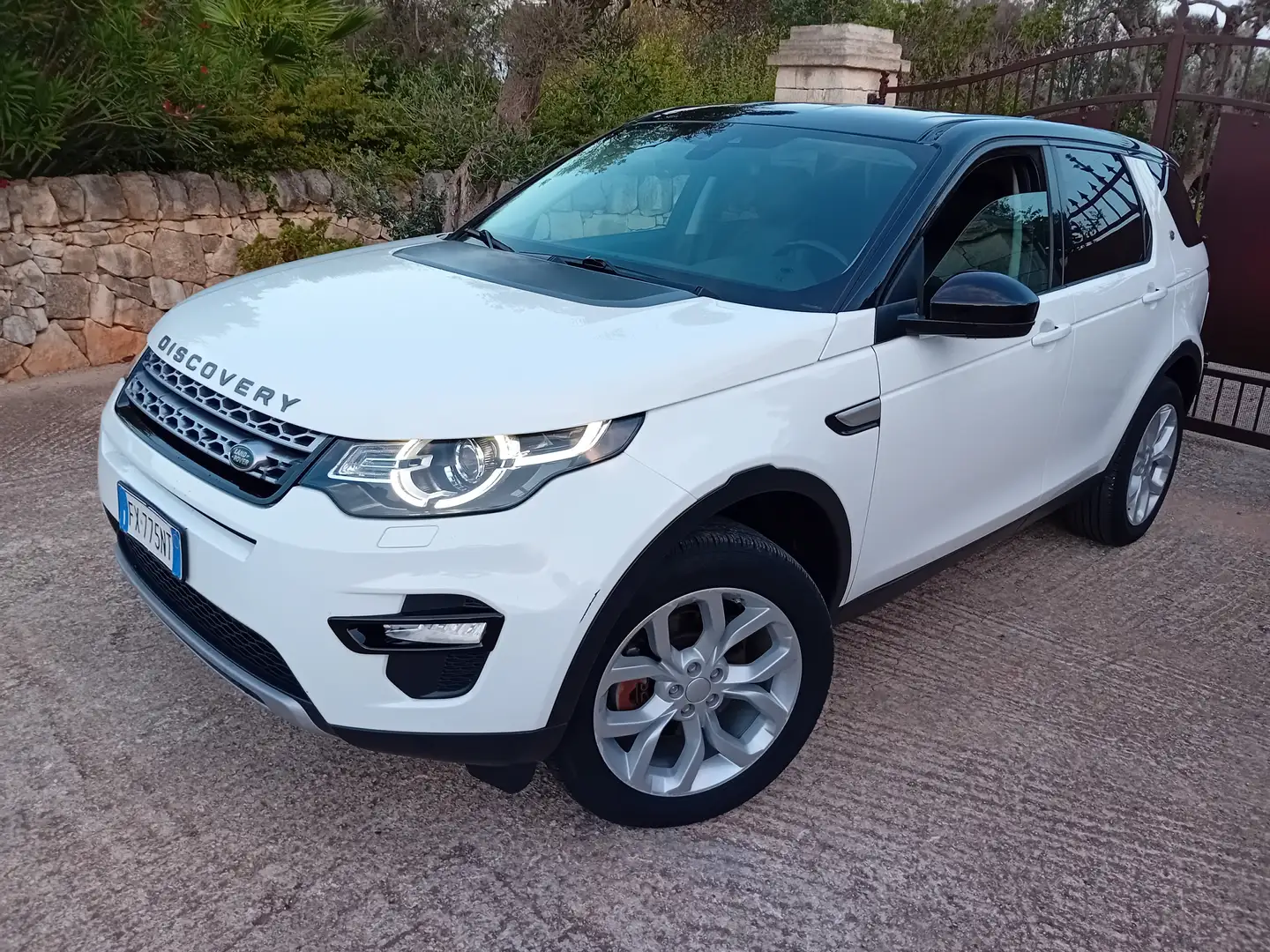 Land Rover Discovery Sport Discovery Sport I 2015 2.0 td4 HSE awd 150cv my19 Blanc - 2