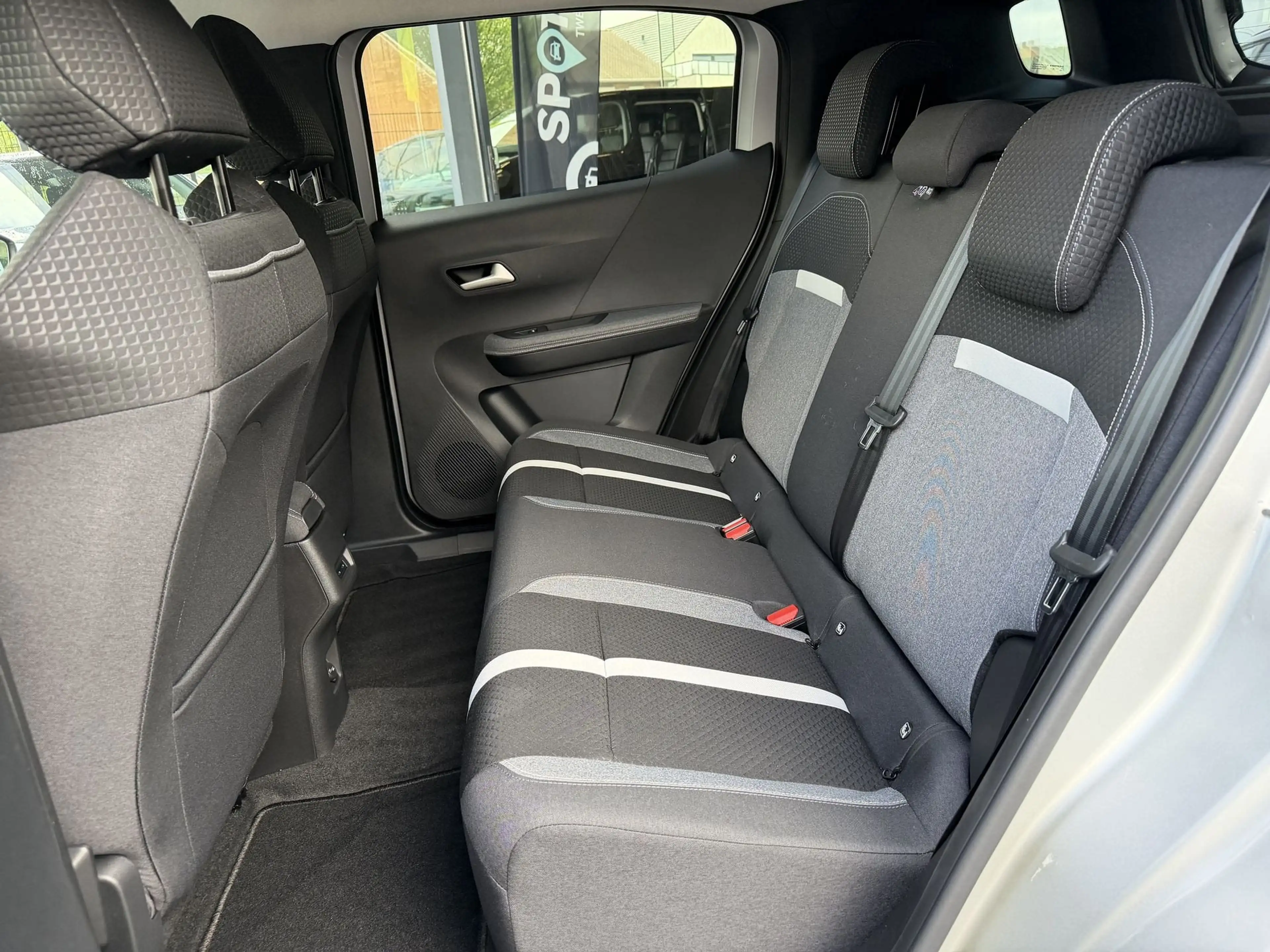 Opel Frontera GS 54kWh *Navi*CarPlay*Camera* — photo 9