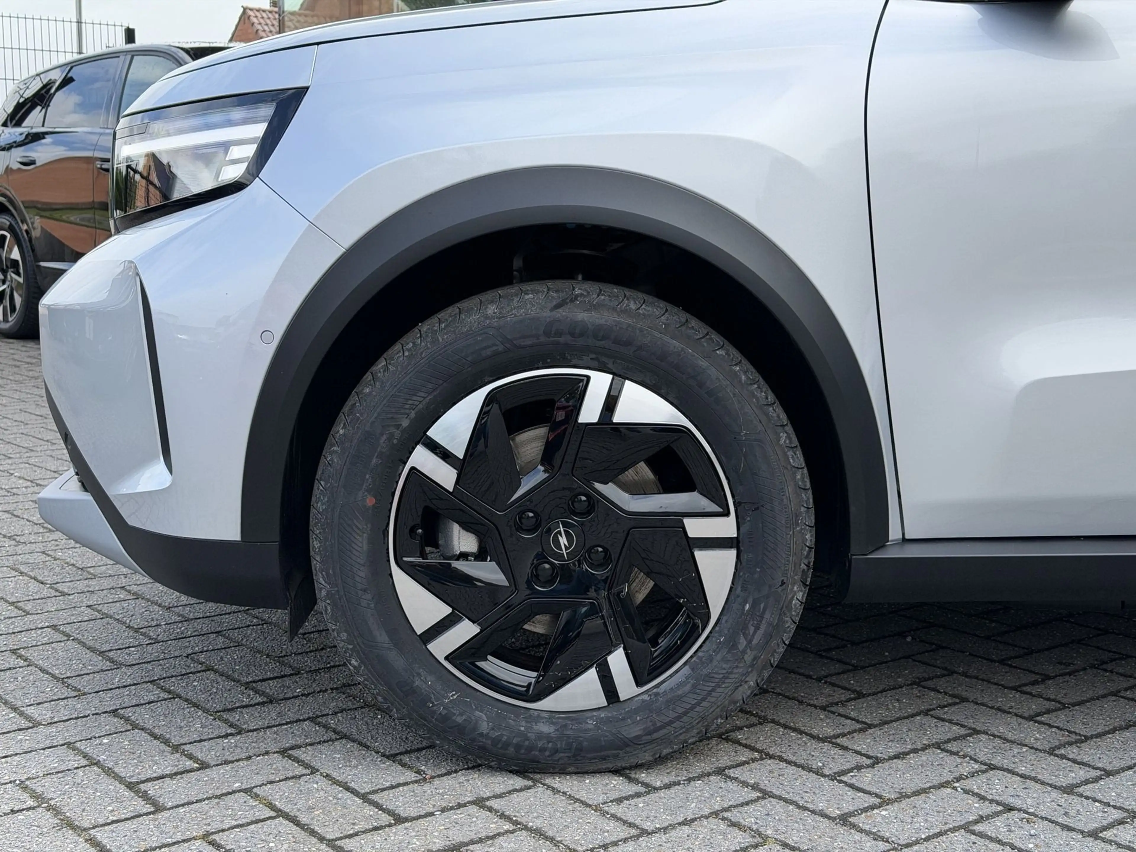 Opel Frontera GS 54kWh *Navi*CarPlay*Camera* — photo 7
