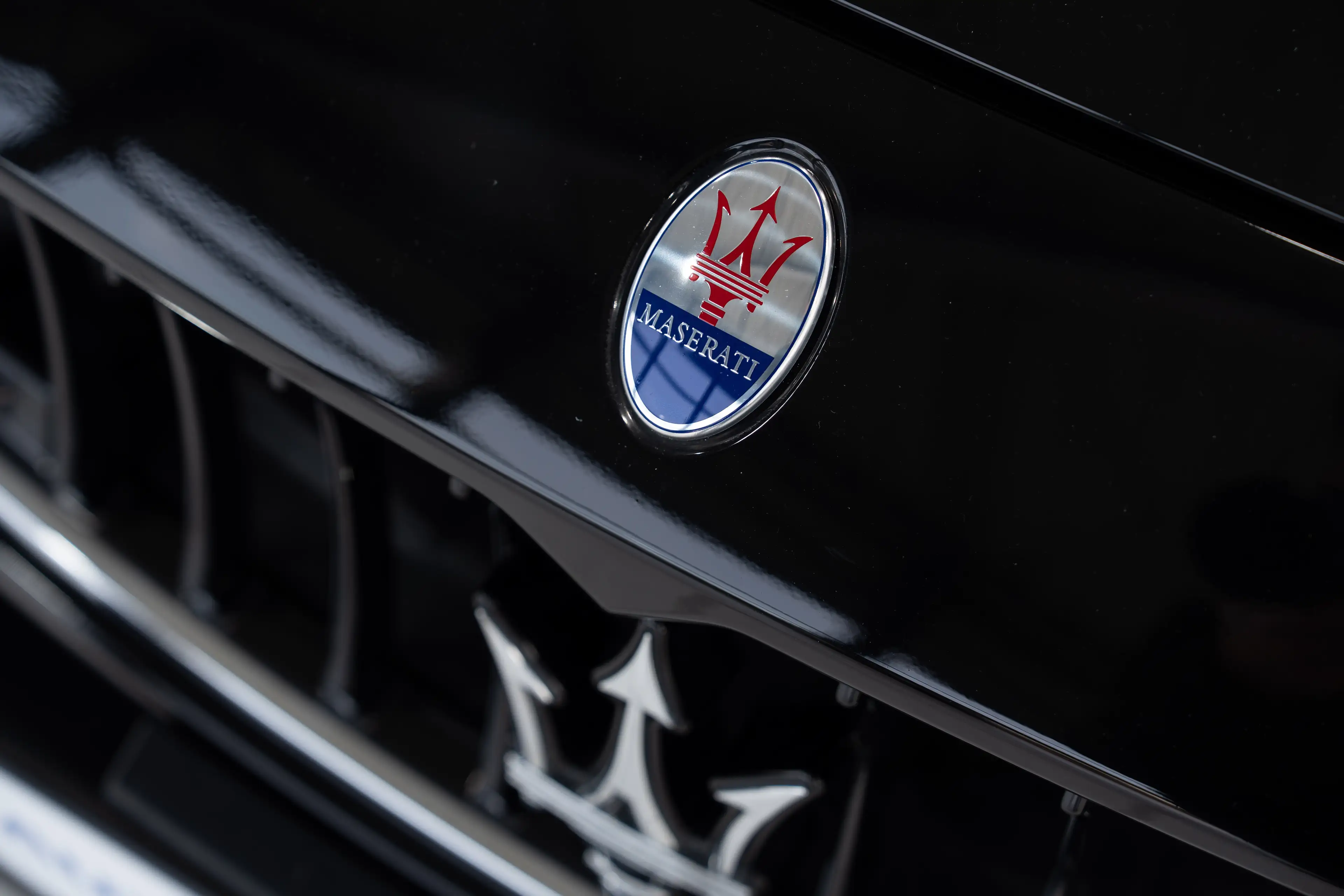 Maserati Ghibli *BREMBO*DARK-MIRROR*BI-XENON*LEDER*1.HAND* — photo 15
