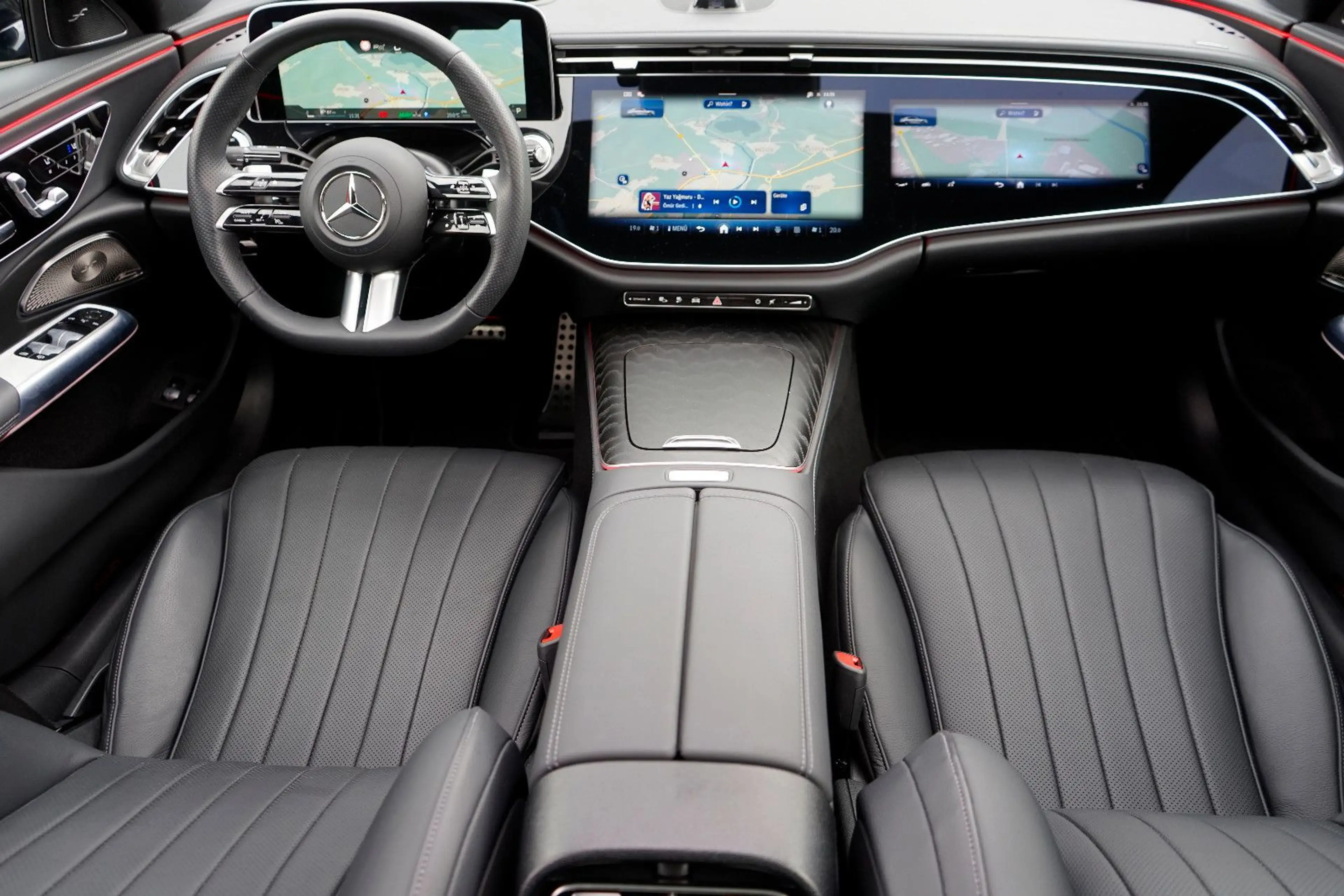 Mercedes-Benz E 300 e 4M AMG Premium*H-Lenkung*Hyperscre*Panora — photo 9