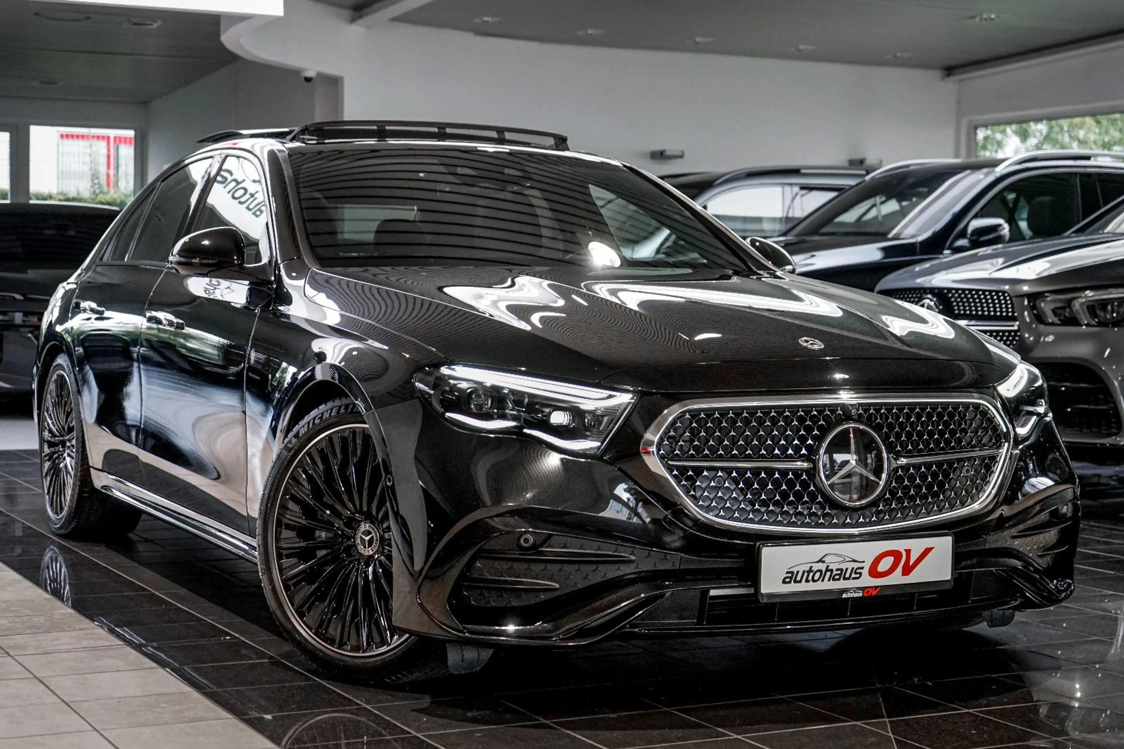 Mercedes-Benz E 300 e 4M AMG Premium*H-Lenkung*Hyperscre*Panora — photo 4