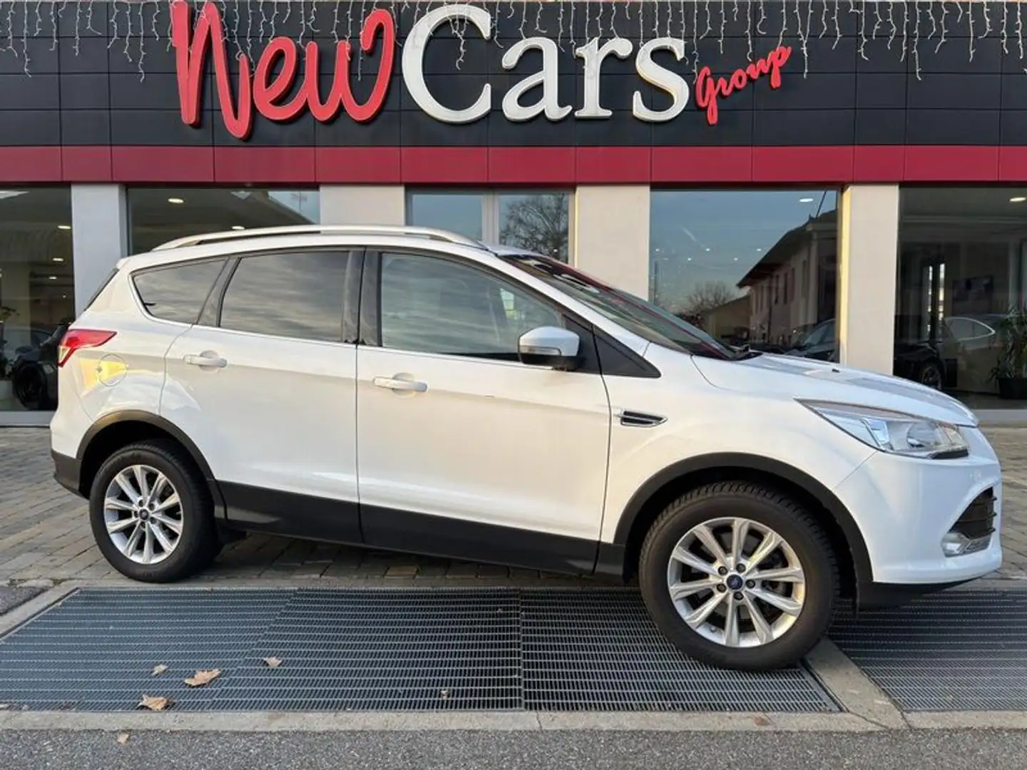 Ford Kuga 2.0 TDCI 150 CV S&S 4WD Titanium CRUISE CONTROL Wit - 1