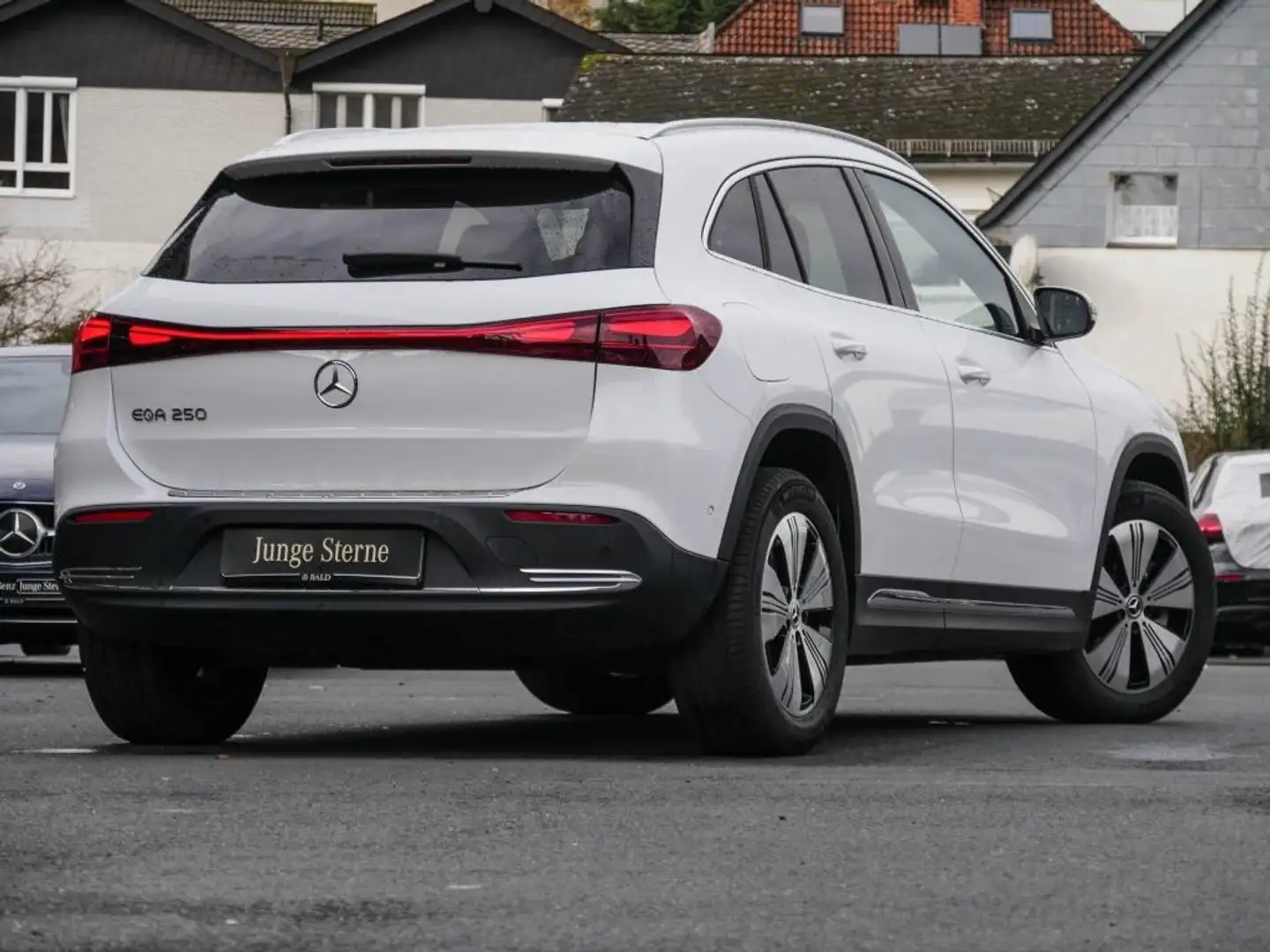Mercedes-Benz EQA 250 Progressive/LED/Kamera/Totw/Ambi/EasyP Weiß - 2