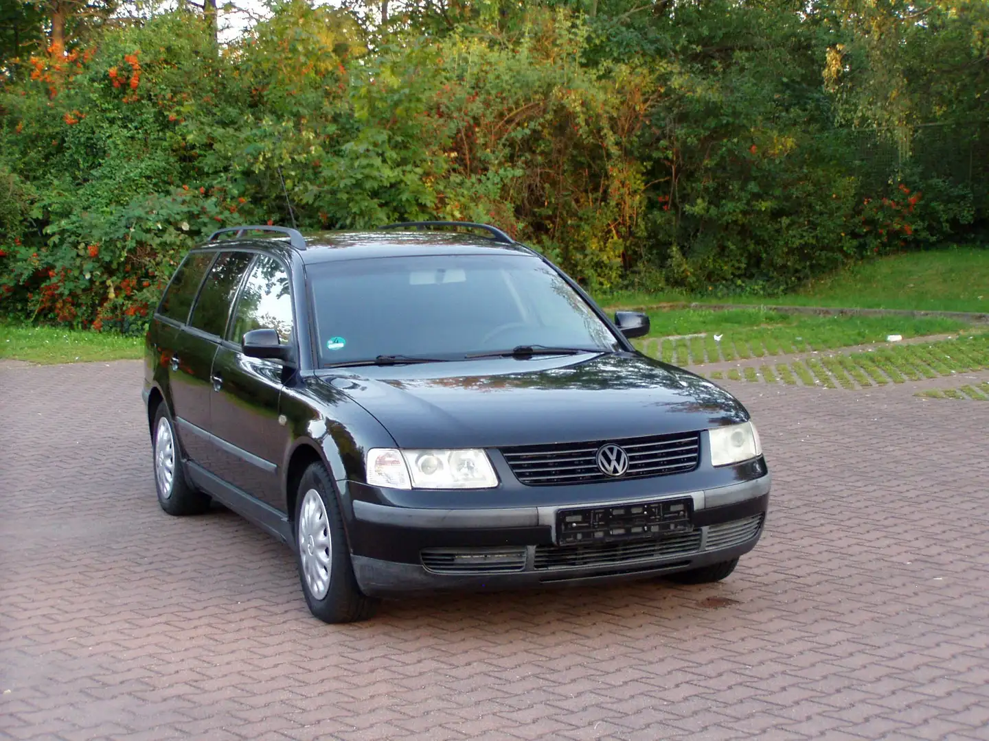 Volkswagen Passat Variant 1.6 # Allgemein guter Zustand ! Zwart - 2