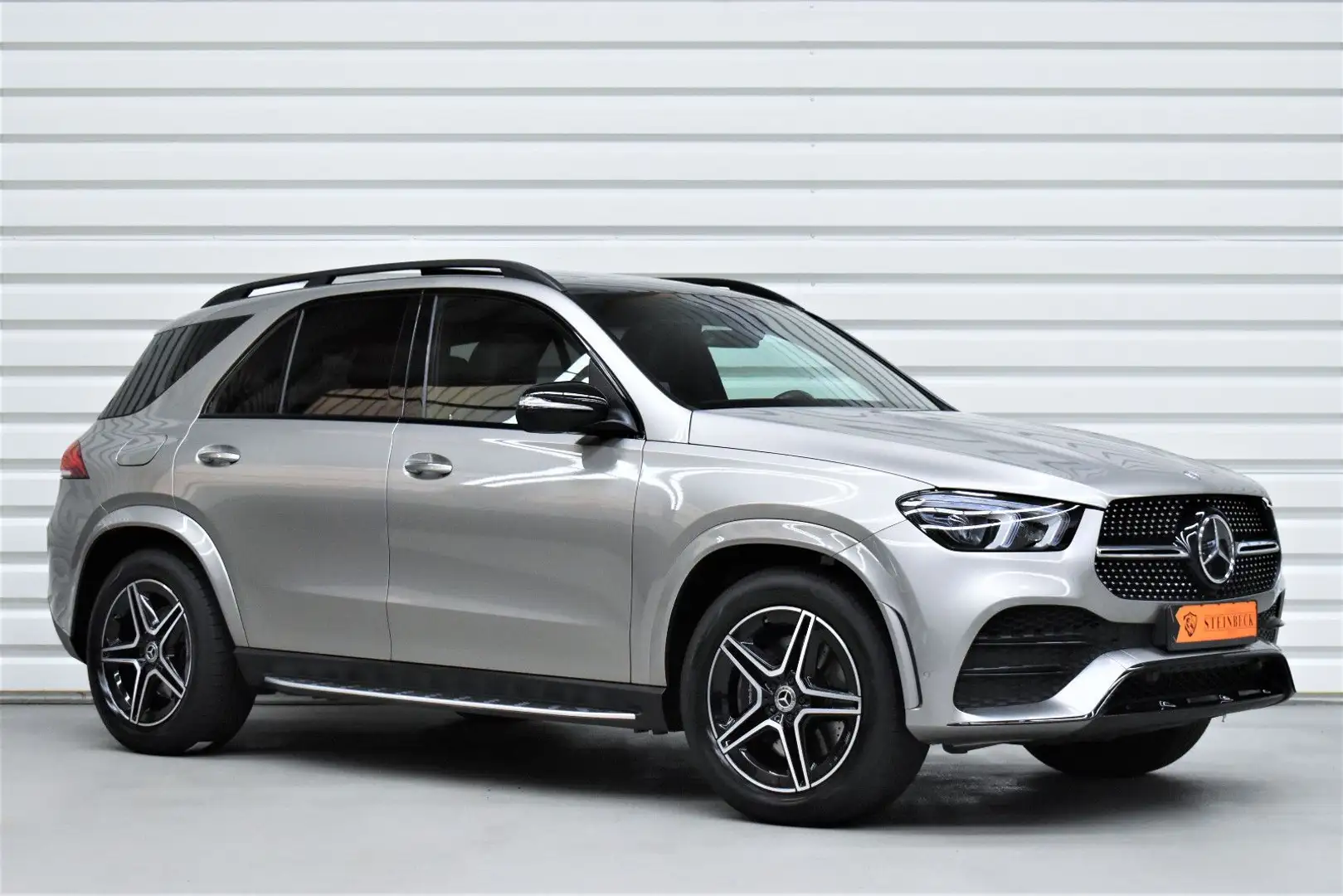 Mercedes-Benz GLE 300 d 4Matic+AMG Paket+1.Hand+Pano+Burmester Silber - 1