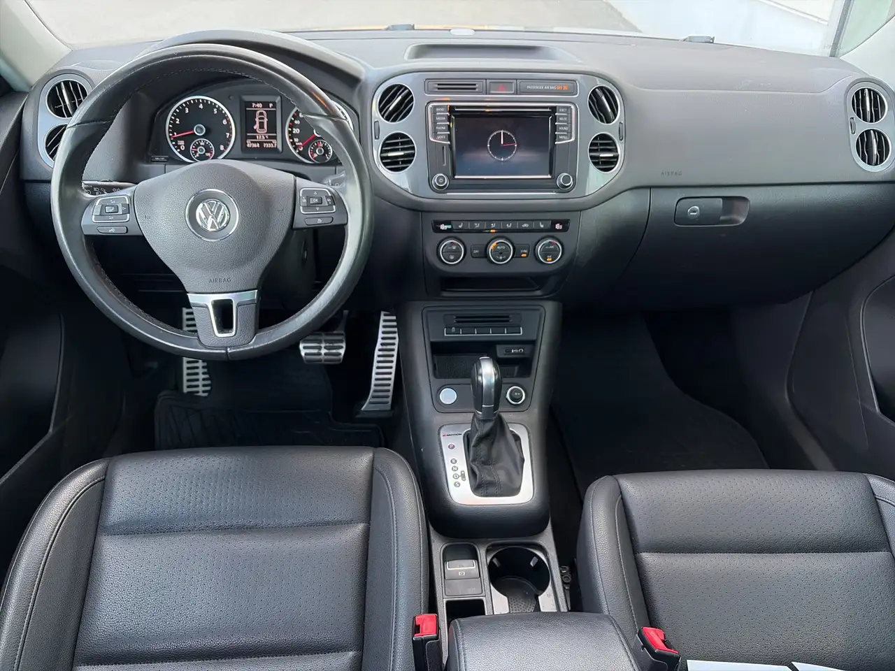 Volkswagen Tiguan снимка Volkswagen Tiguan