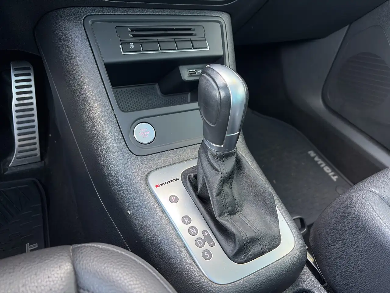 Volkswagen Tiguan снимка Volkswagen Tiguan