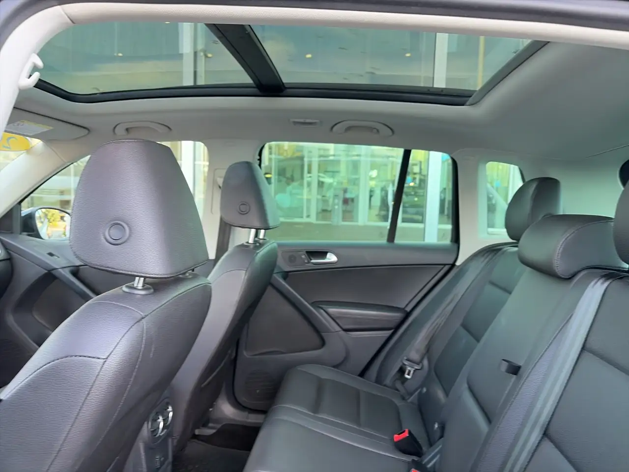 Volkswagen Tiguan снимка Volkswagen Tiguan