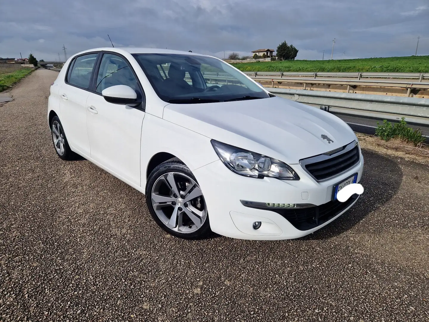 Peugeot 308 5p 1.6 hdi 8v Active 92cv fap - 2