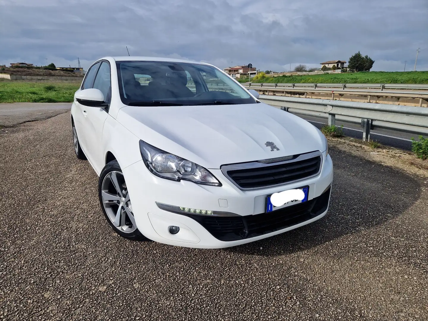 Peugeot 308 5p 1.6 hdi 8v Active 92cv fap - 1