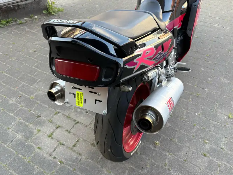 Suzuki GSX-R 1100 - foto 7