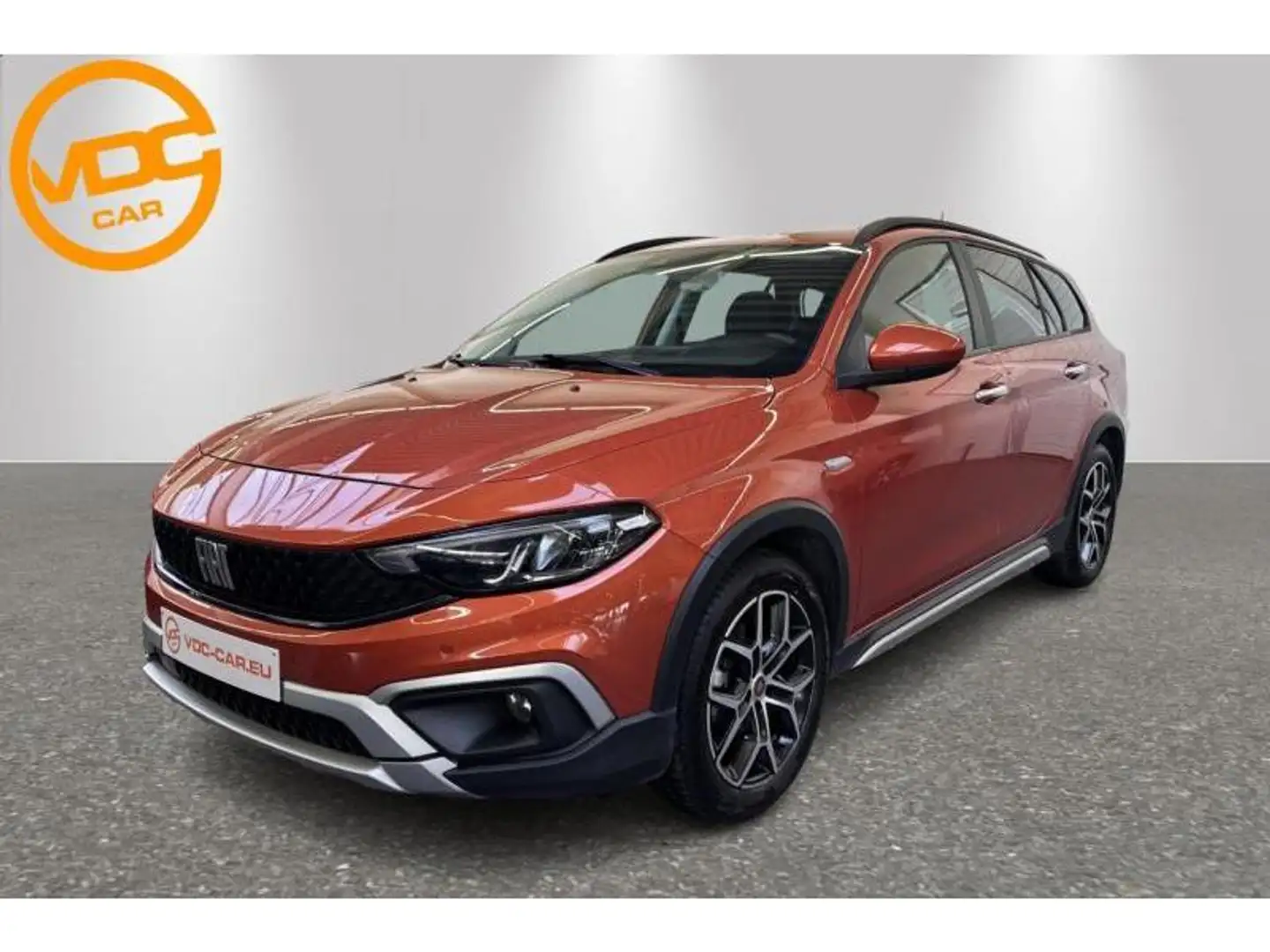 Fiat Tipo 4/5 portes / Station Wagon Orange - 1