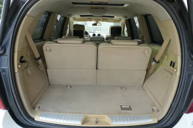 Mercedes-Benz GL view 23