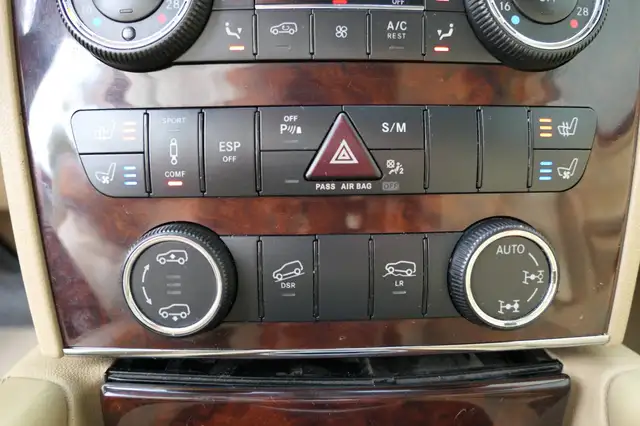 Mercedes-Benz GL view 8