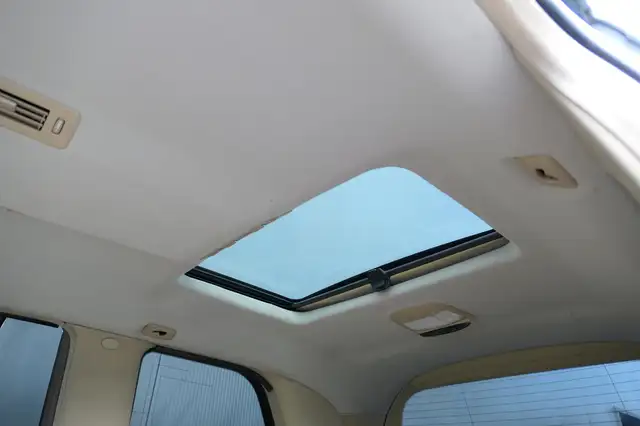 Mercedes-Benz GL view 11