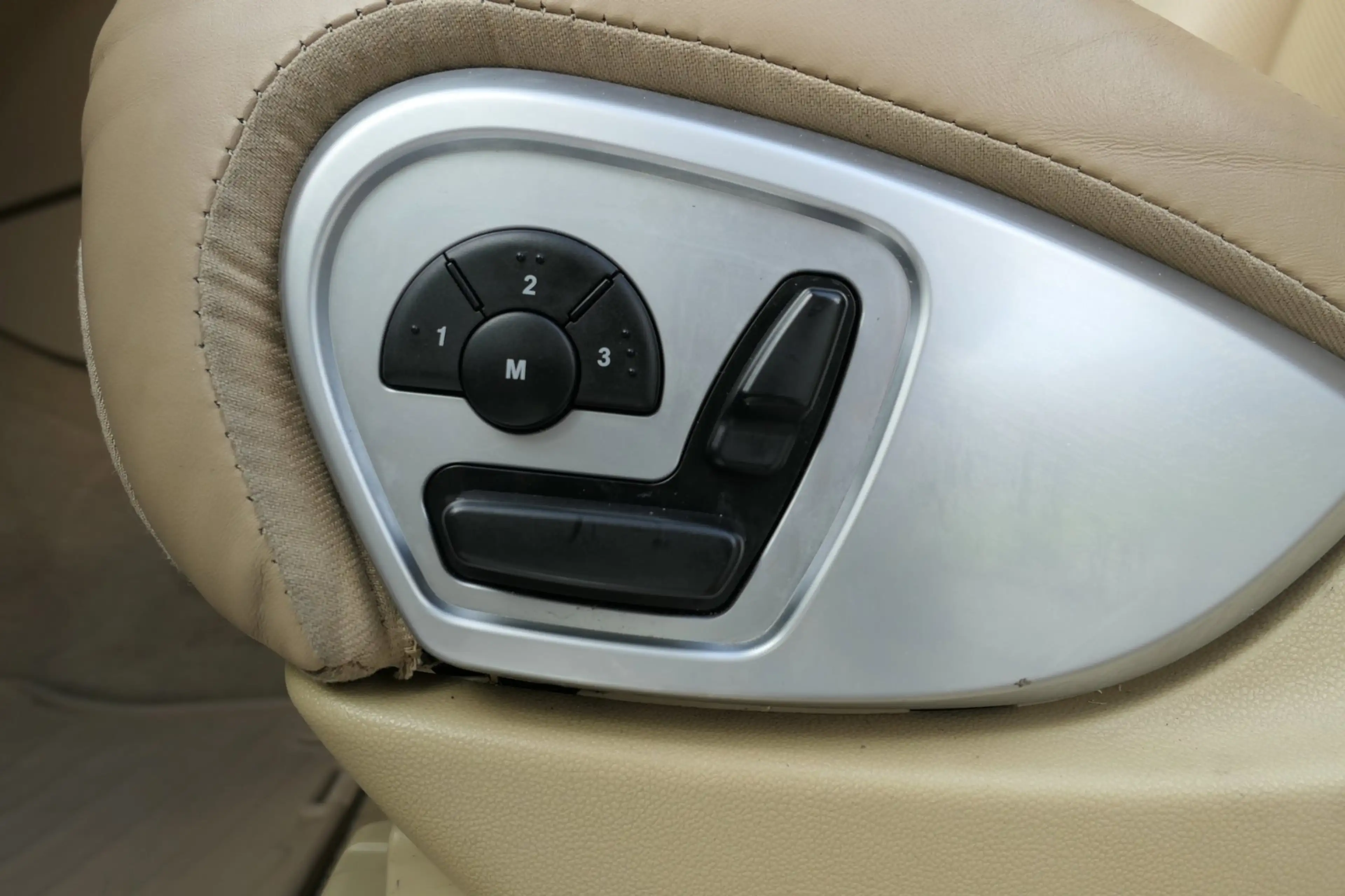 Mercedes-Benz GL 500 Youngtimer 7-Persoons Panorama Memory — photo 7