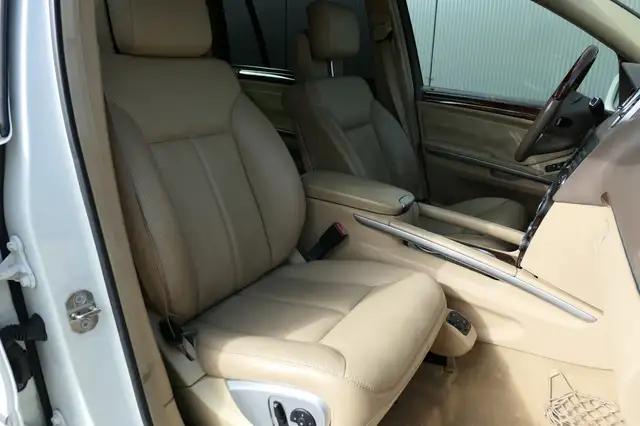 Mercedes-Benz GL view 6