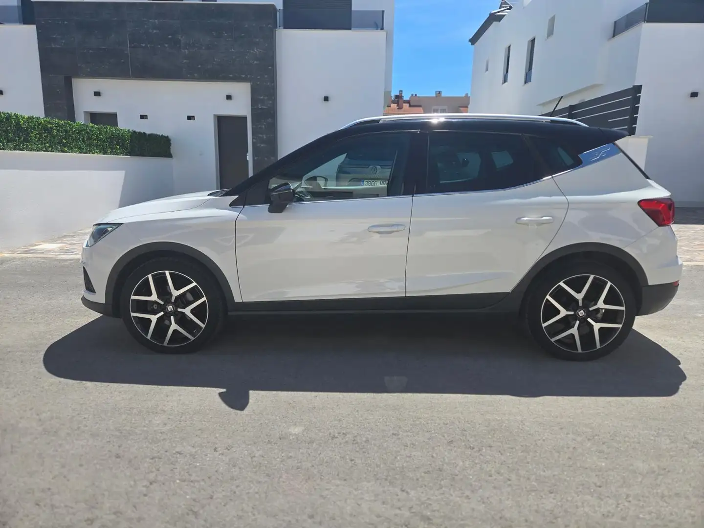 SEAT Arona Arona 1.0 TSI Ecomotive FR Blanco - 2