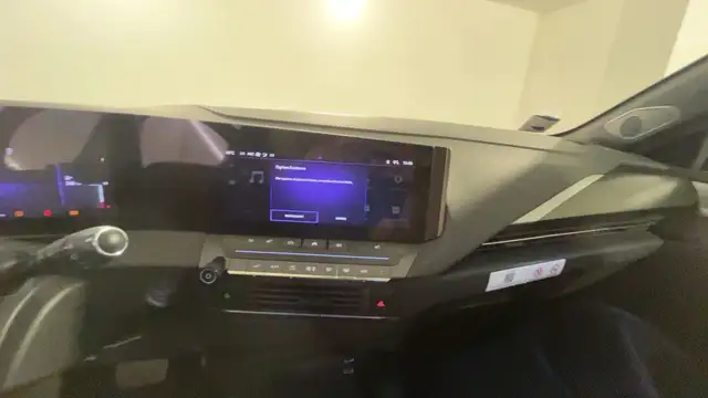 Opel Astra view 15