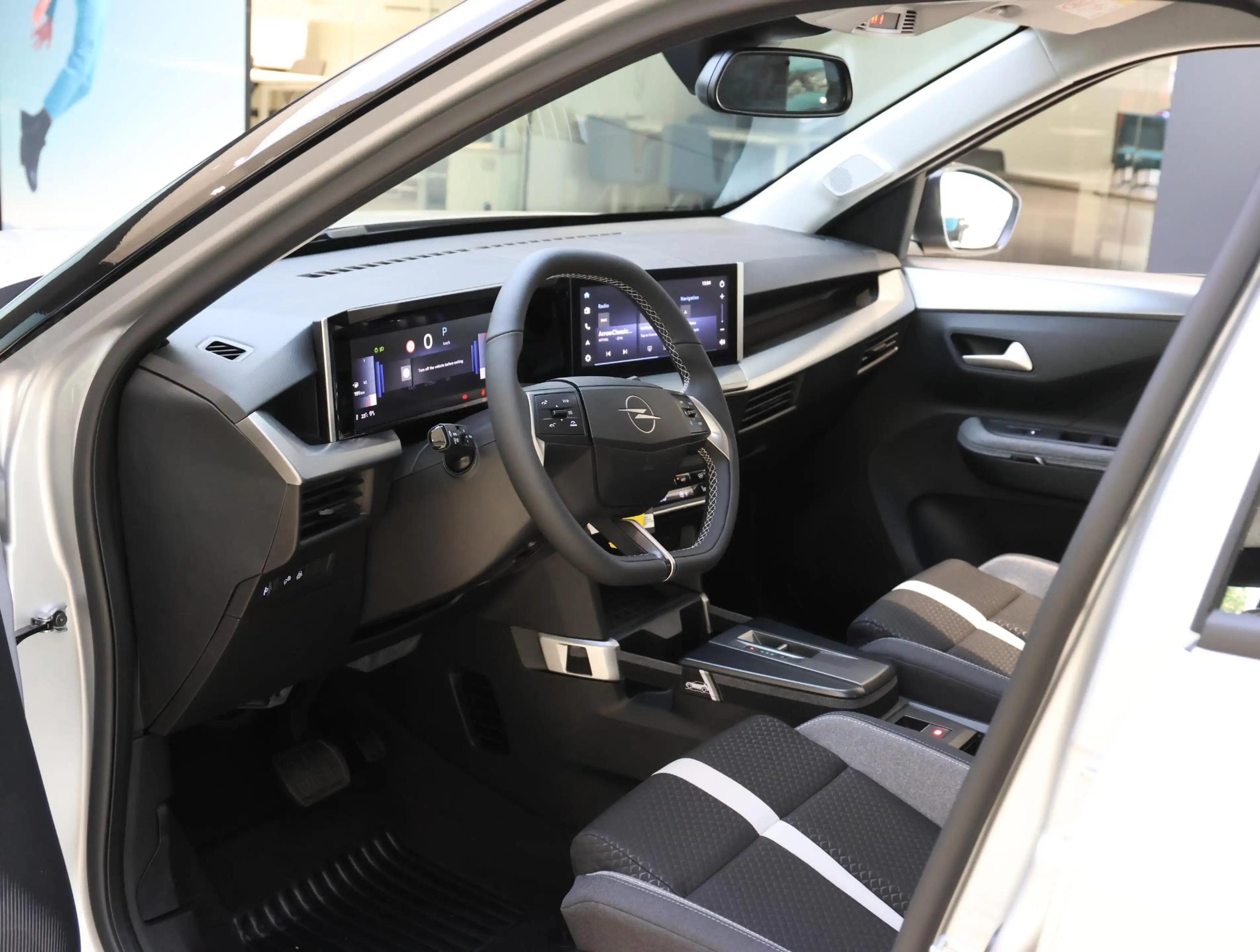 Opel Frontera 1.2 Turbo Hybrid GS | Navigatie | Apple Carplay/An — photo 10
