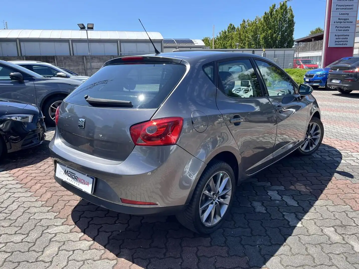 SEAT Ibiza 1.2 Hi-Tech 70cv Grigio - 2