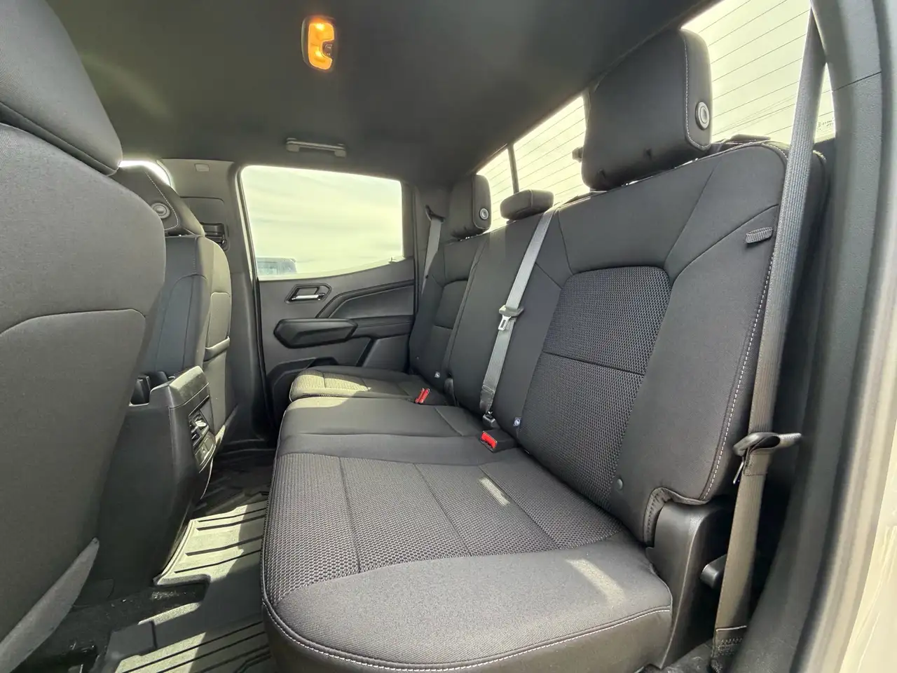 GMC Canyon photo GMC Canyon