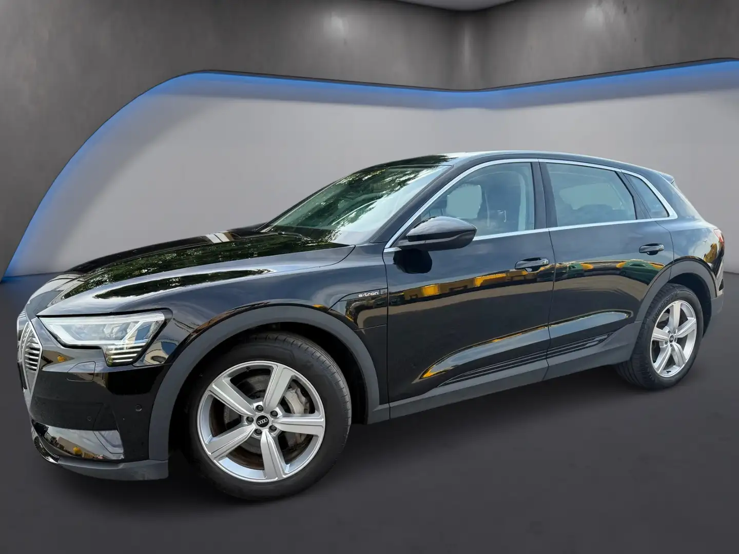 Audi e-tron ///VERKAUFT/// Noir - 2