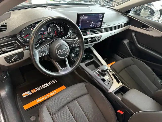 Audi A4 Avant view 7