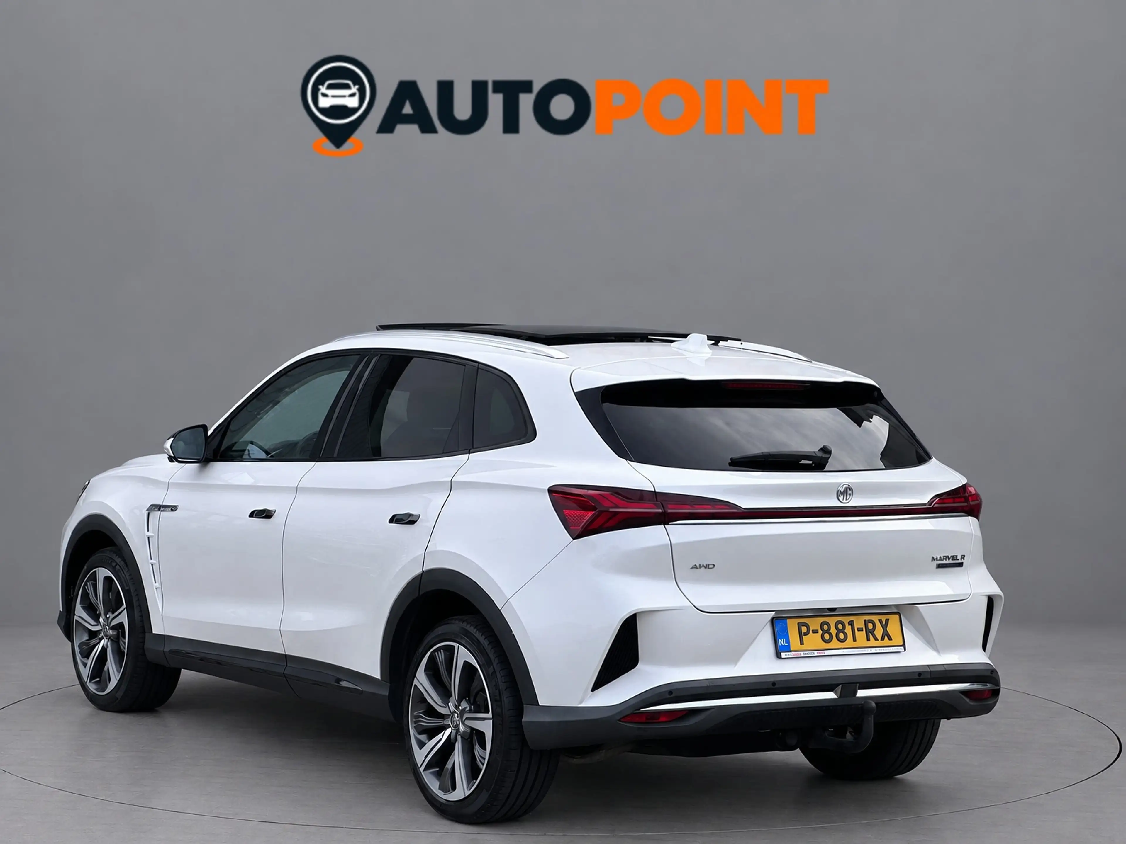 MG Marvel R Exclusive 70 kWh SOH 94.22% PANO BOSE TREKHAAK LEE — photo 6