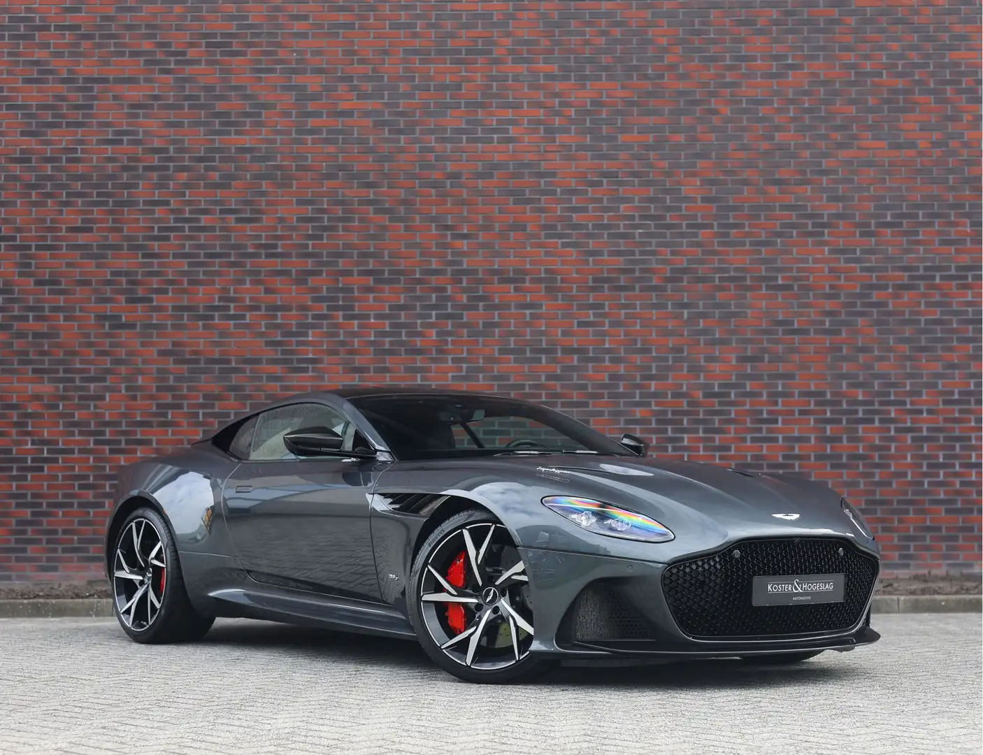 Aston Martin DBS 5.2 V12 Superleggera | B&O BeoSound - Xenon Grey Gris - 1