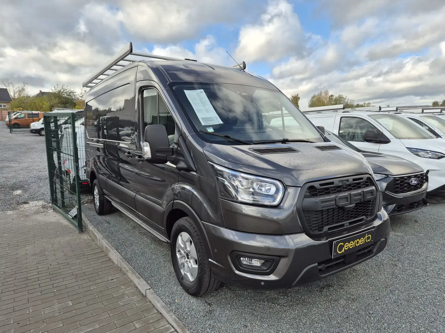 Ford Transit 350L L3H2 TD Limited FWD Gris - 2