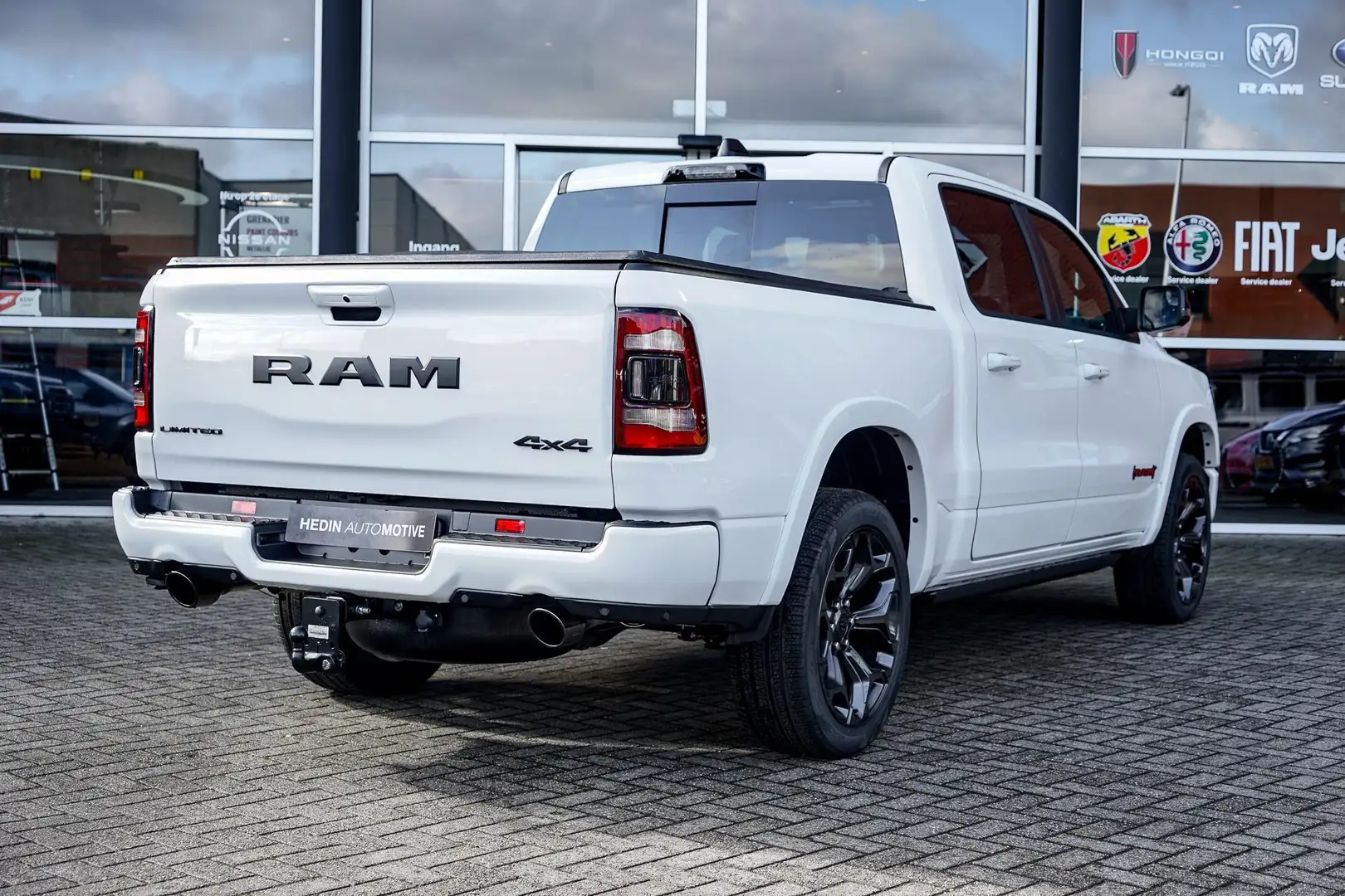 Dodge RAM 1500 5.7 V8 Limited | 360-Camera | Luchtvering | H Wit - 2