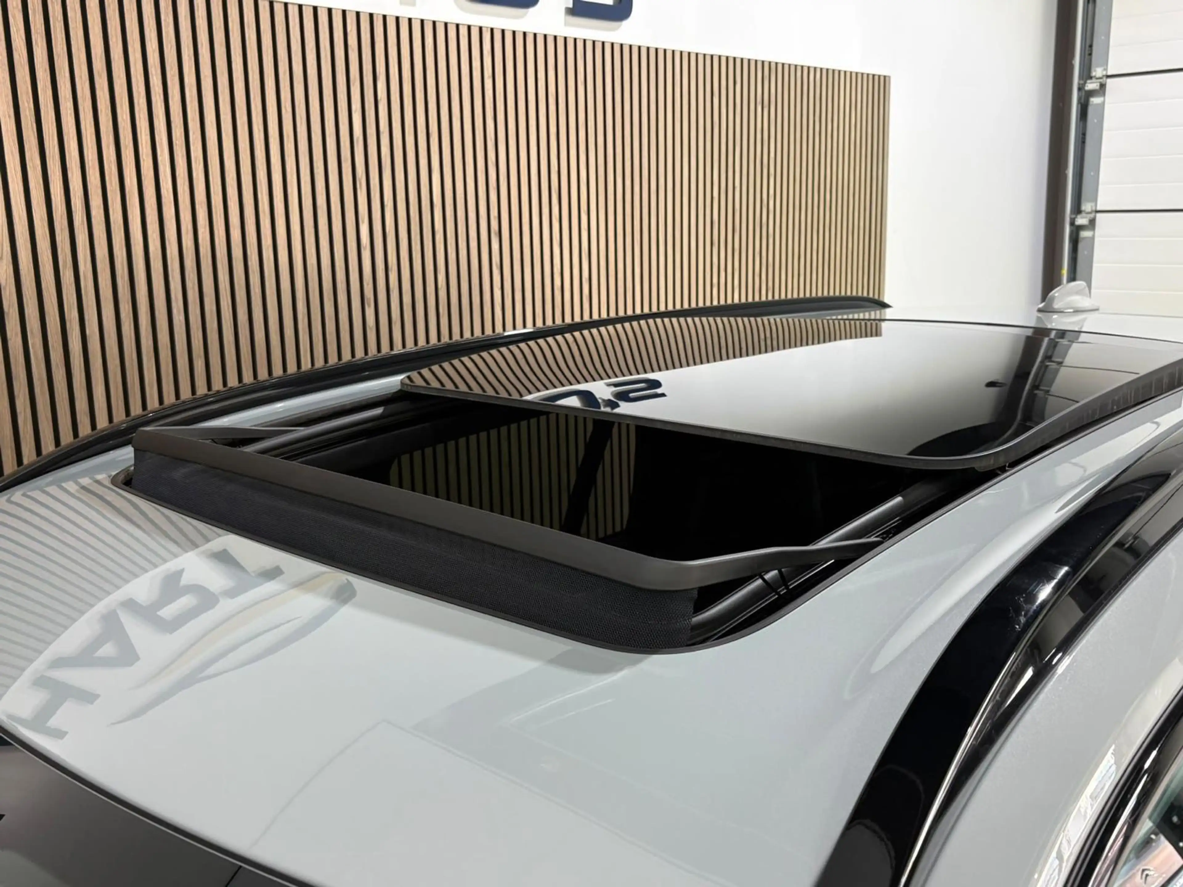 Volvo XC90 2.0 T8 Plug-in hybrid AWD Ultra Black Edition 455 — photo 13