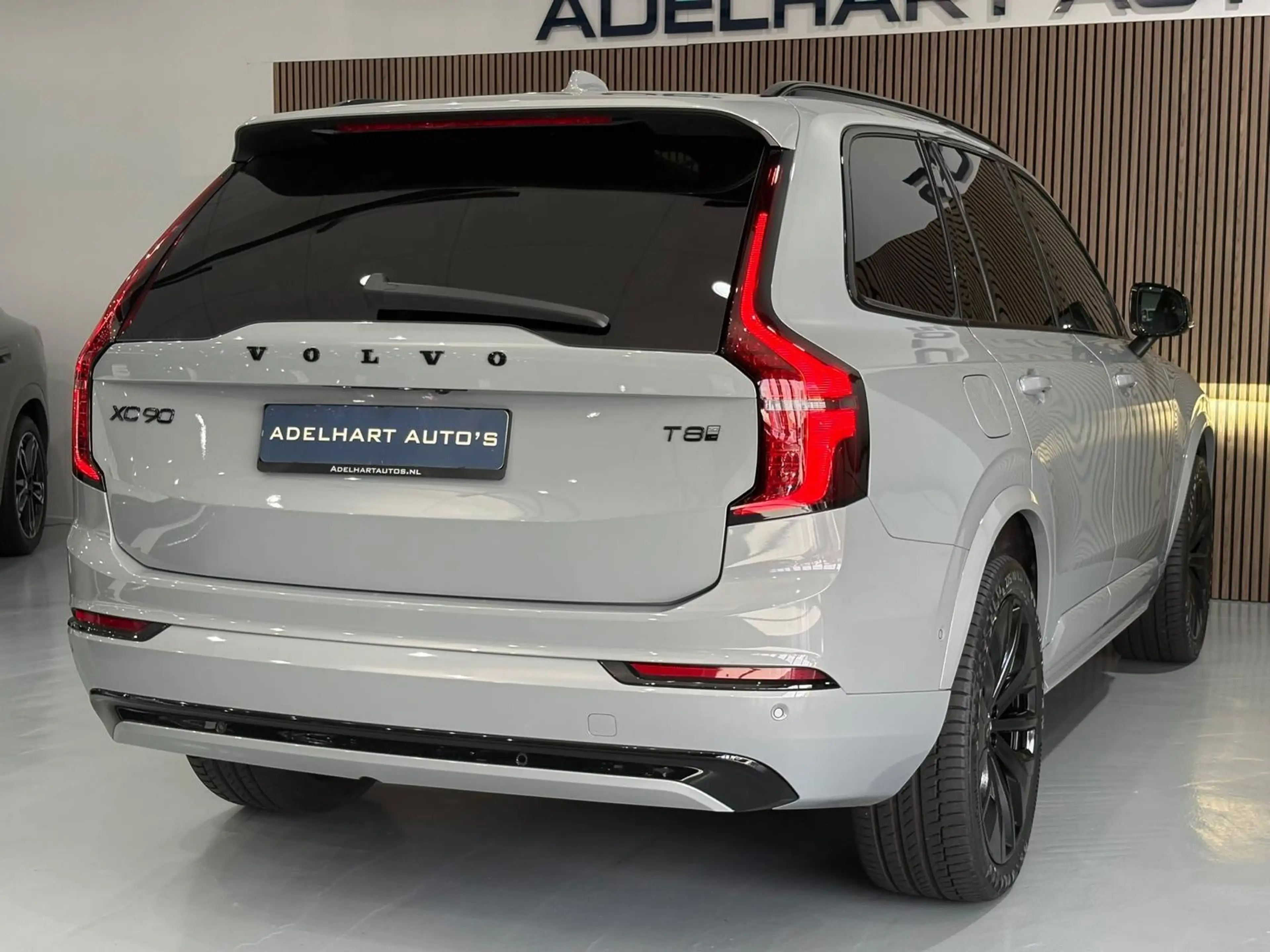 Volvo XC90 2.0 T8 Plug-in hybrid AWD Ultra Black Edition 455 — photo 12