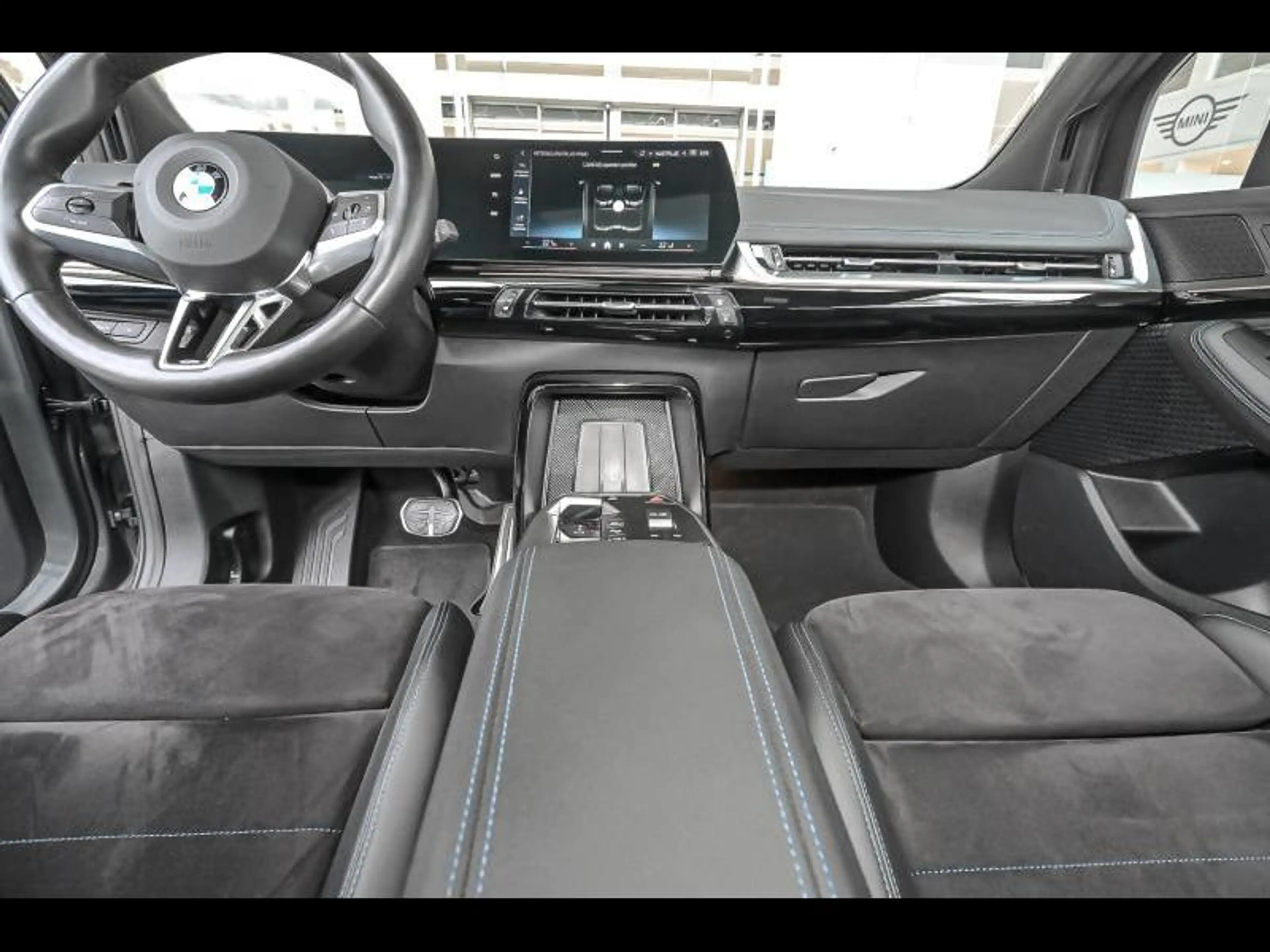 BMW 216 Active Tourer — photo 7