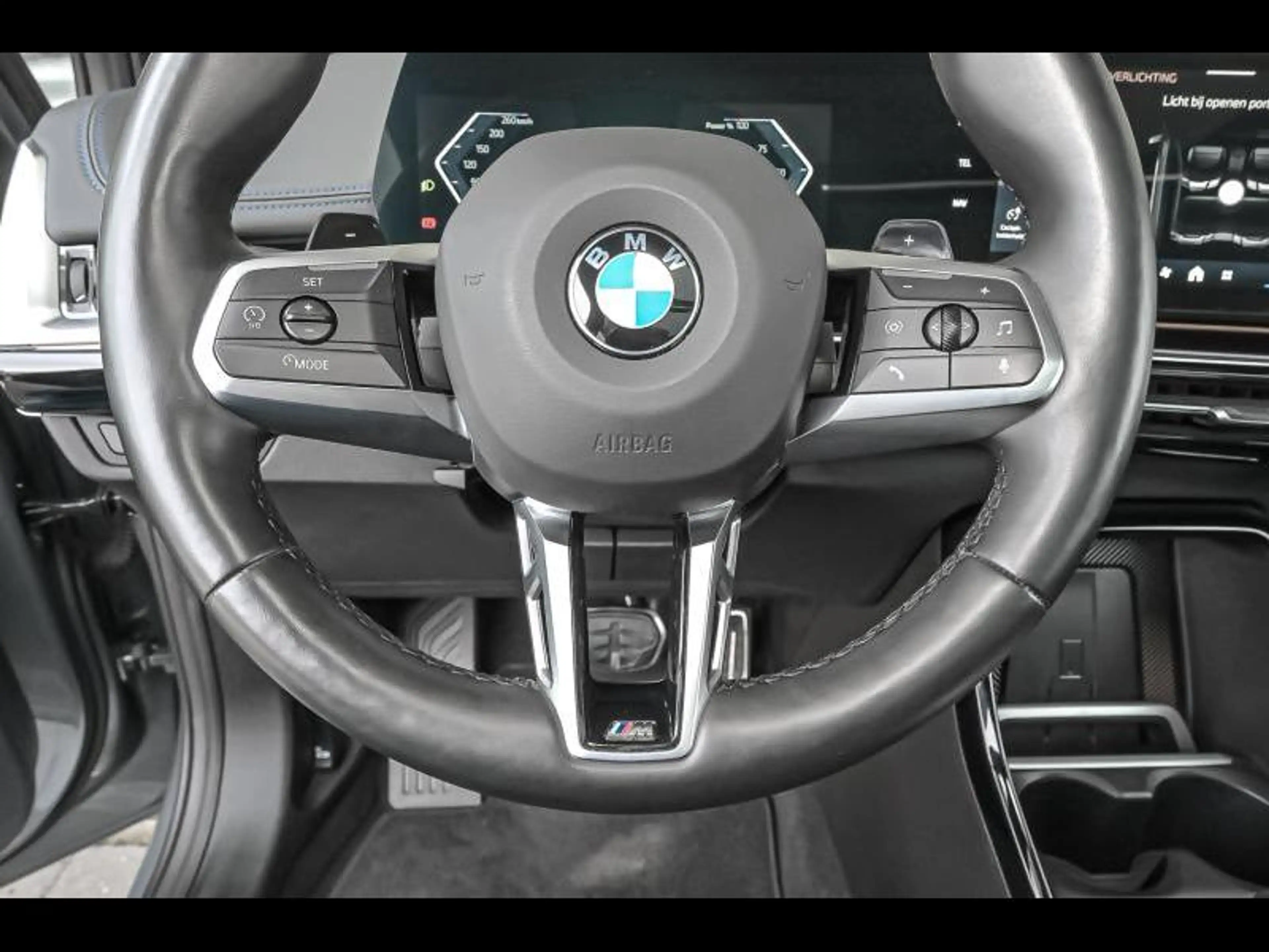 BMW 216 Active Tourer — photo 9
