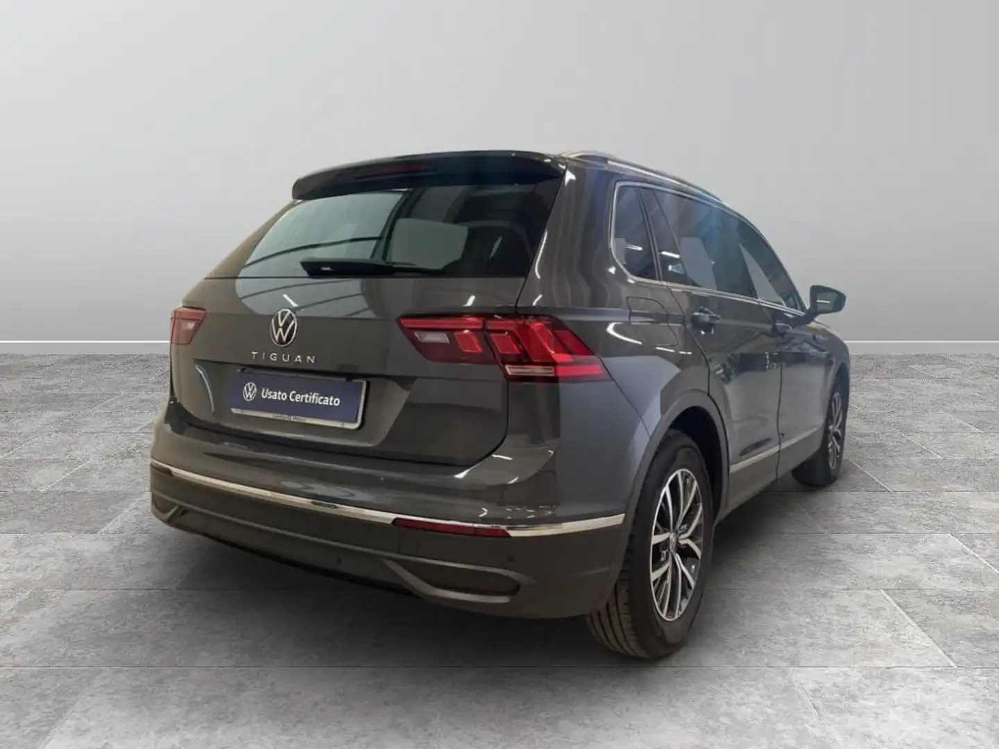 Volkswagen Tiguan 1.5 tsi act Life 150cv dsg Grijs - 2