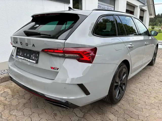 Skoda Octavia view 6
