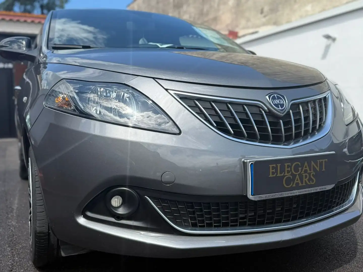 Lancia Ypsilon Ypsilon 1.0 firefly hybrid Gold s Gris - 1