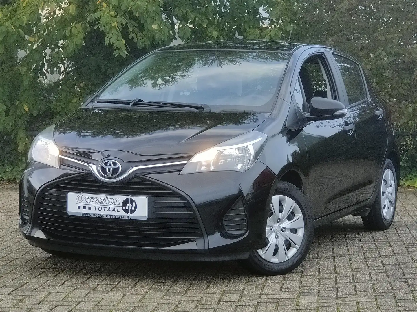 Toyota Yaris 1.0 VVT-i Aspiration Zwart - 1