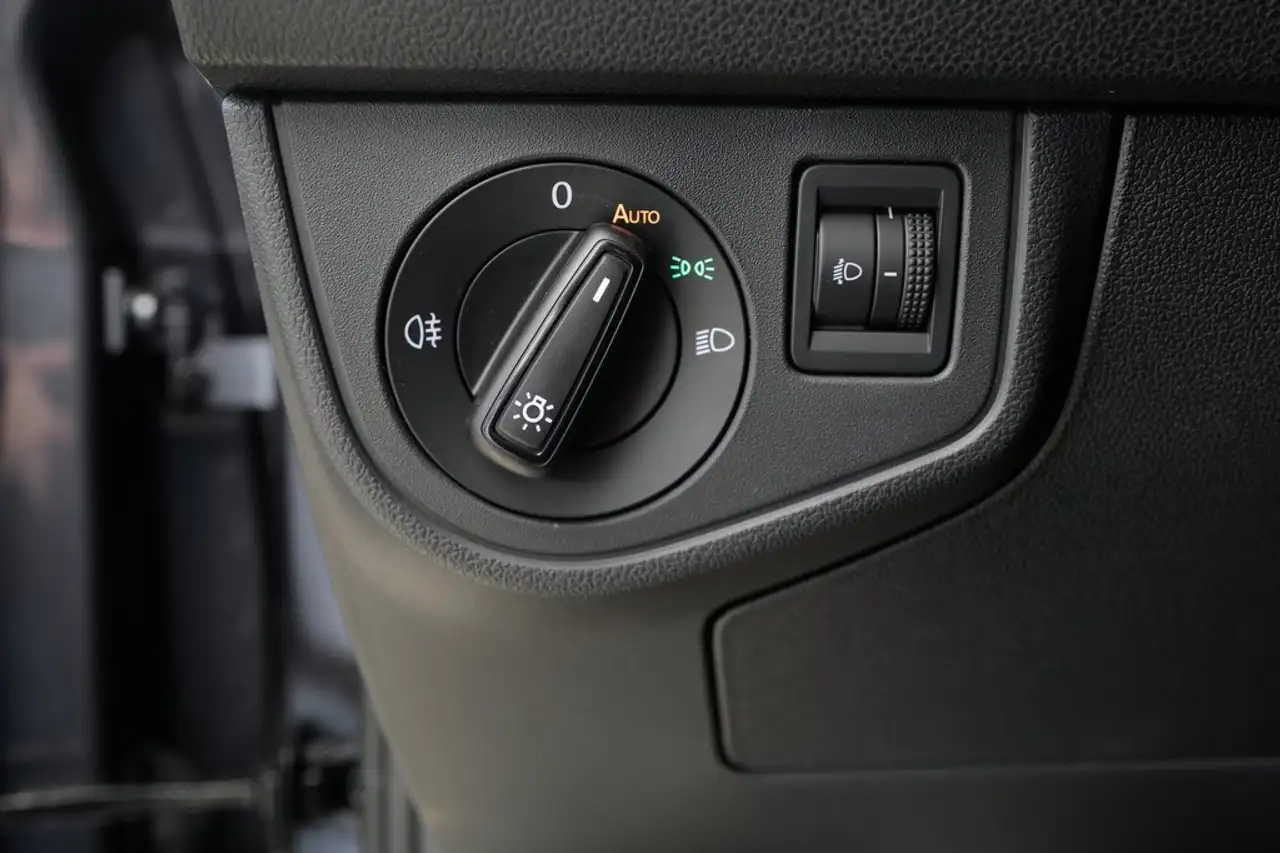 Volkswagen Polo 1.0TSI DSG Goal Plus-Paket Rkam Totwinkel ACC 19