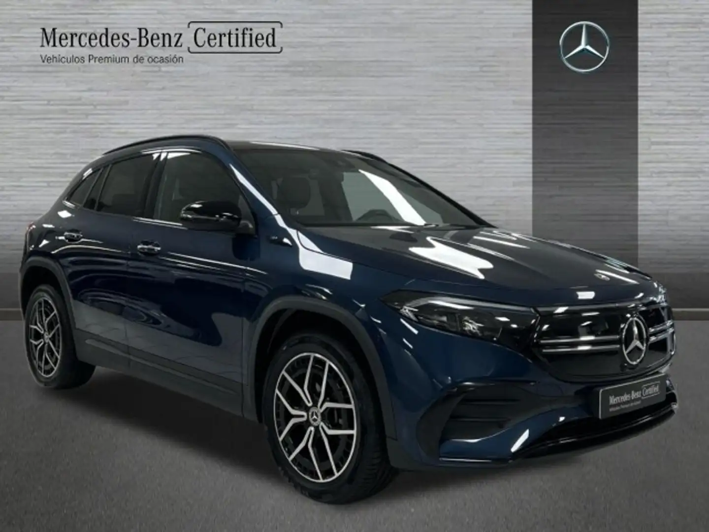 Mercedes-Benz EQA 250 Blau - 2