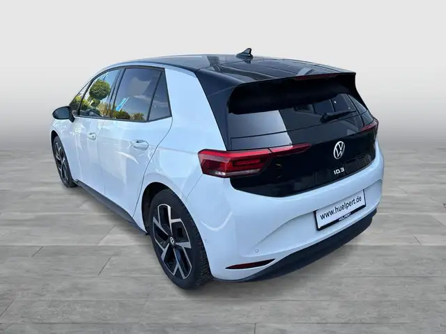 Volkswagen Id.3 view 5